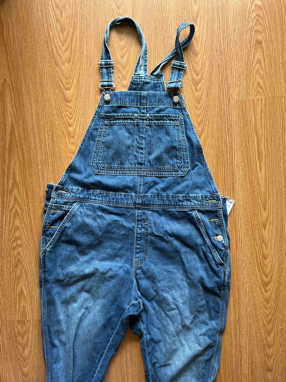 NWT Gap Slouchy Overall in Medium Indigo - Picture 2 of 8